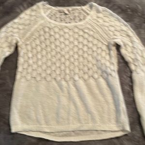 Lauren Conrad White knit sweater elegant design